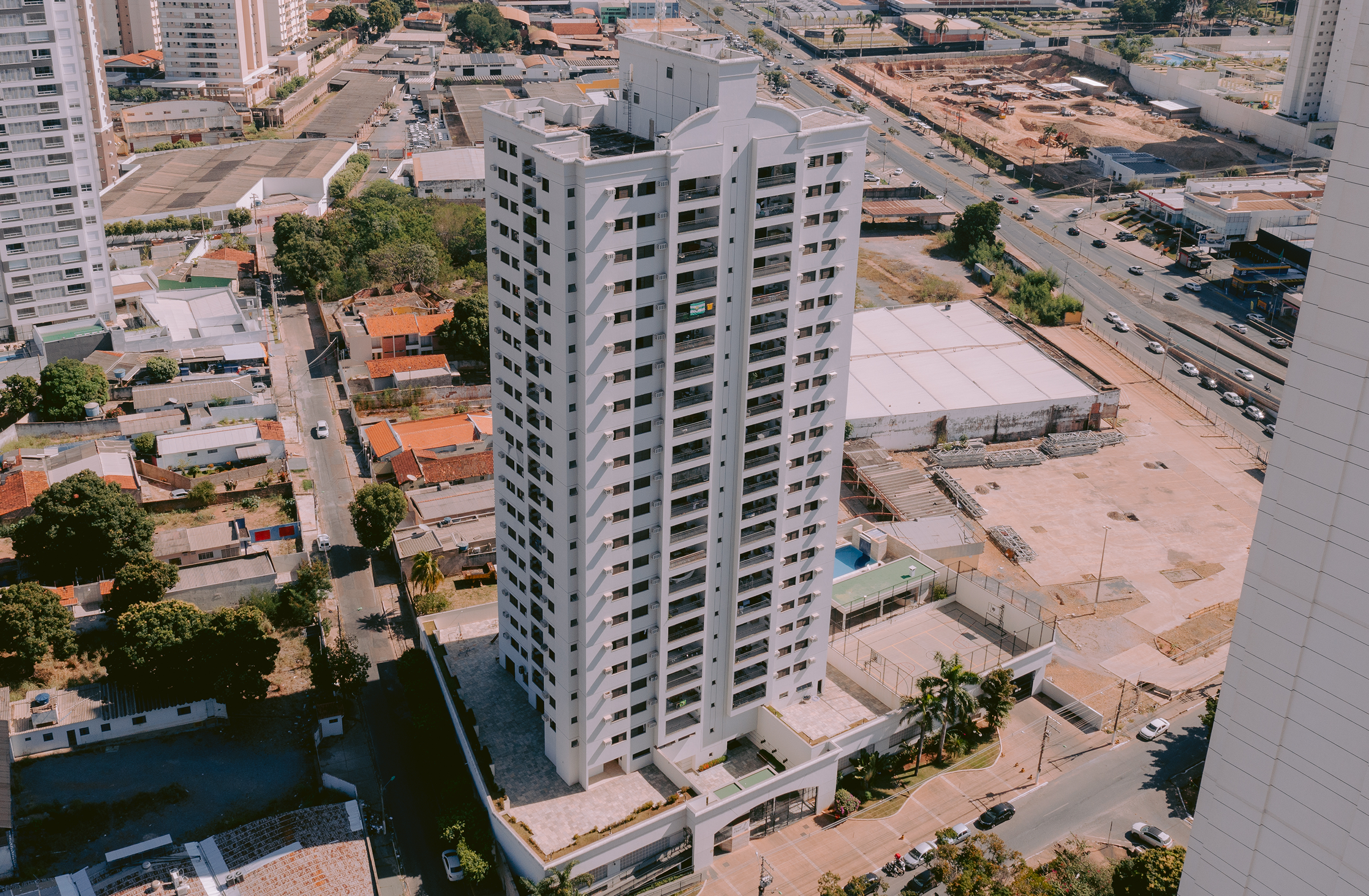 2002 -RESIDENCIAL PORTAL D' AMÉRICA