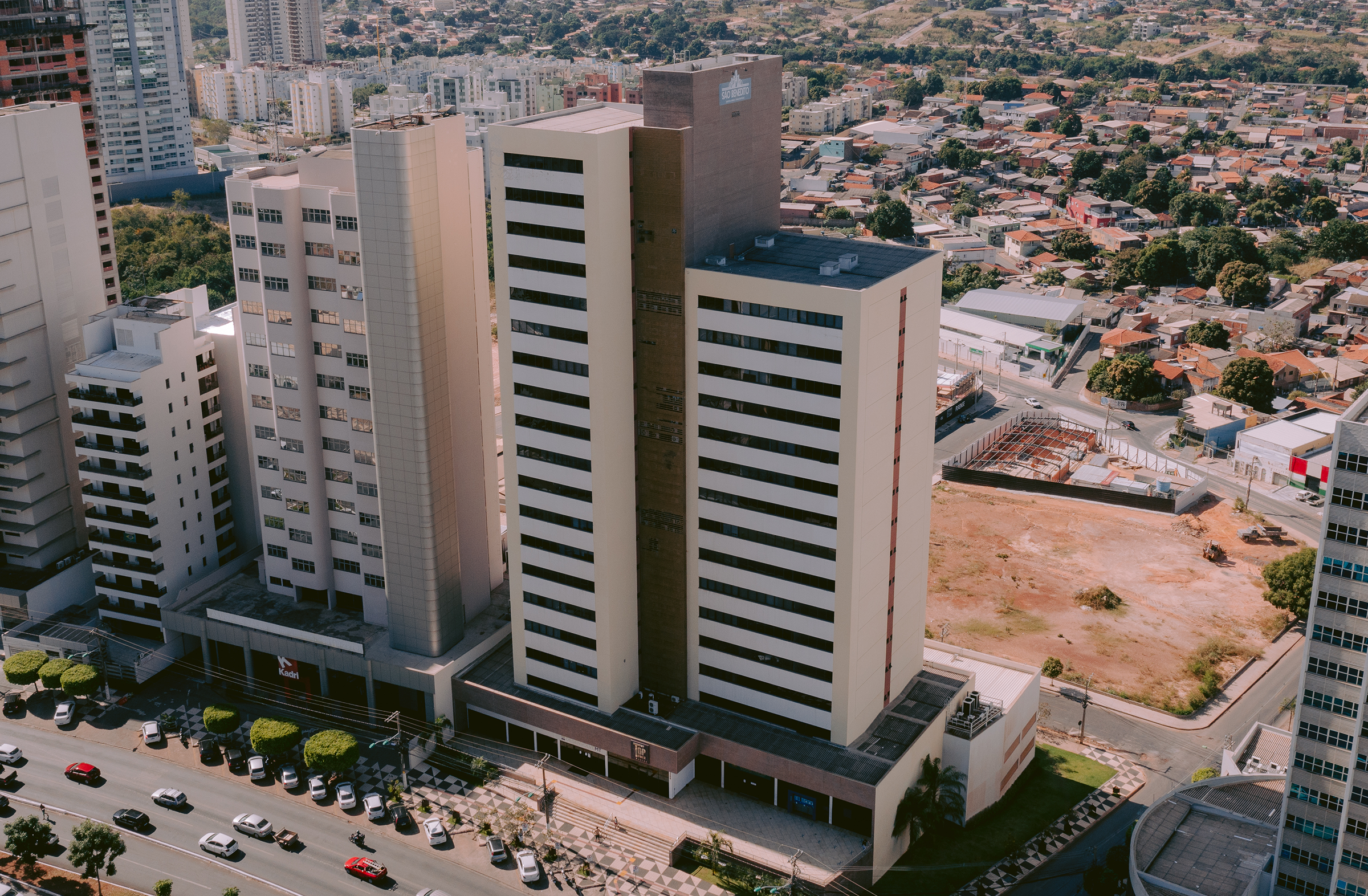 2009 -TOP TOWER CENTER